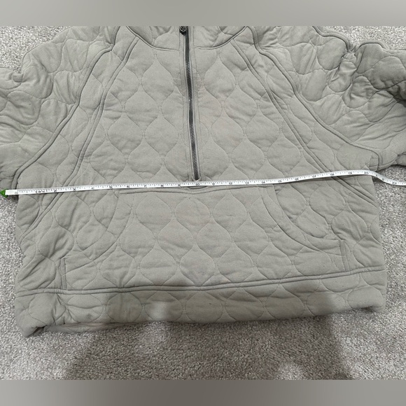 Lululemon Scuba Oversized Quilted Half Zip Color Grey In M/L (*FLAWED*) - Picture 11 of 15